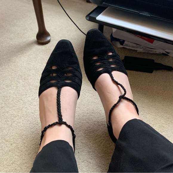 faux suede black pointed toe flats w/ tiny 1/2” heel - Picture 2 of 7